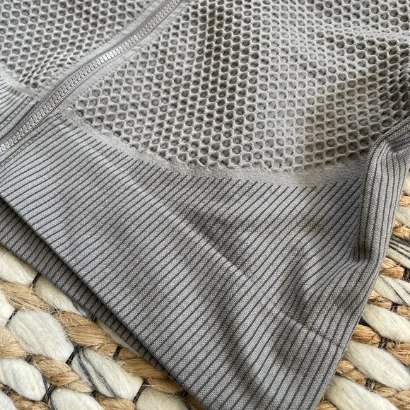 NOVA Sport Matrix Infinity Seamless 2 Pc grey waffle size medium - Picture 6 of 11